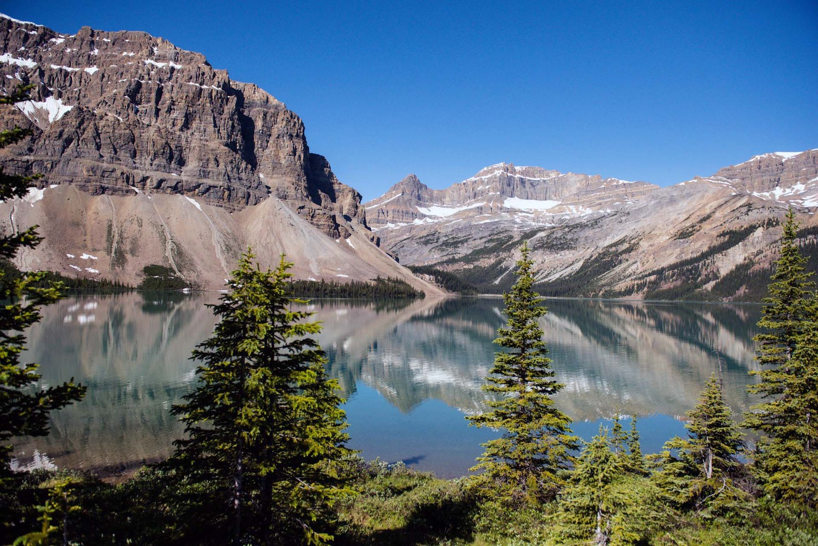 Banff_National_Park with_Lake_Louise-Best_place_to_visit_in_North_America